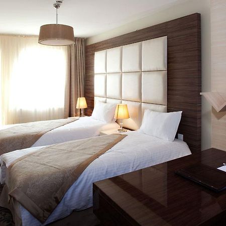 Derpa Hotel Istanbul Exteriör bild