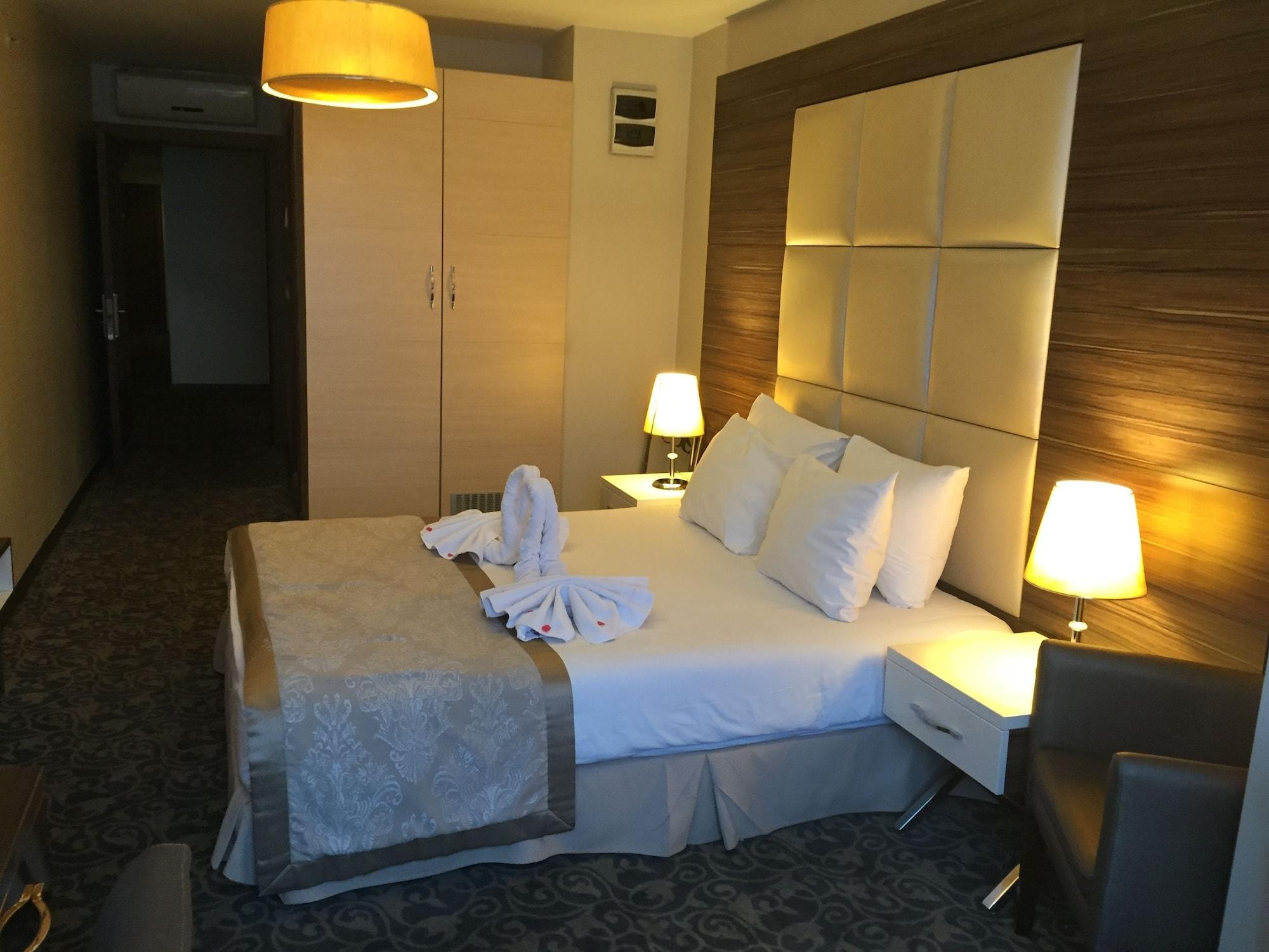 Derpa Hotel Istanbul Exteriör bild