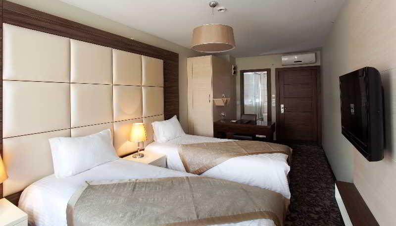 Derpa Hotel Istanbul Exteriör bild
